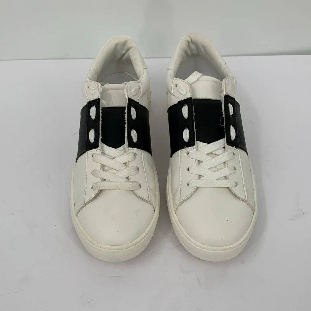 Steve Madden Keaton sneaker shoe white black preppy lace-up tie women 9.5